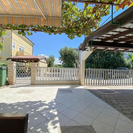 Beco A2 1 Nr 3 * Novigrad Istria